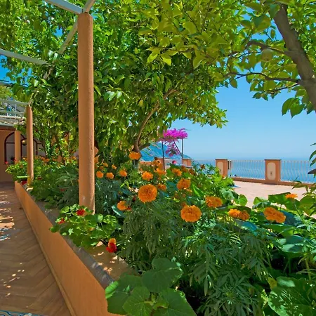 Ambra Позитано